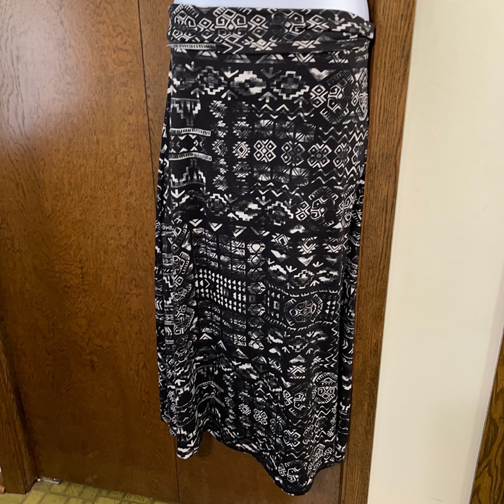 Soft & stretchy Maxi Skirt